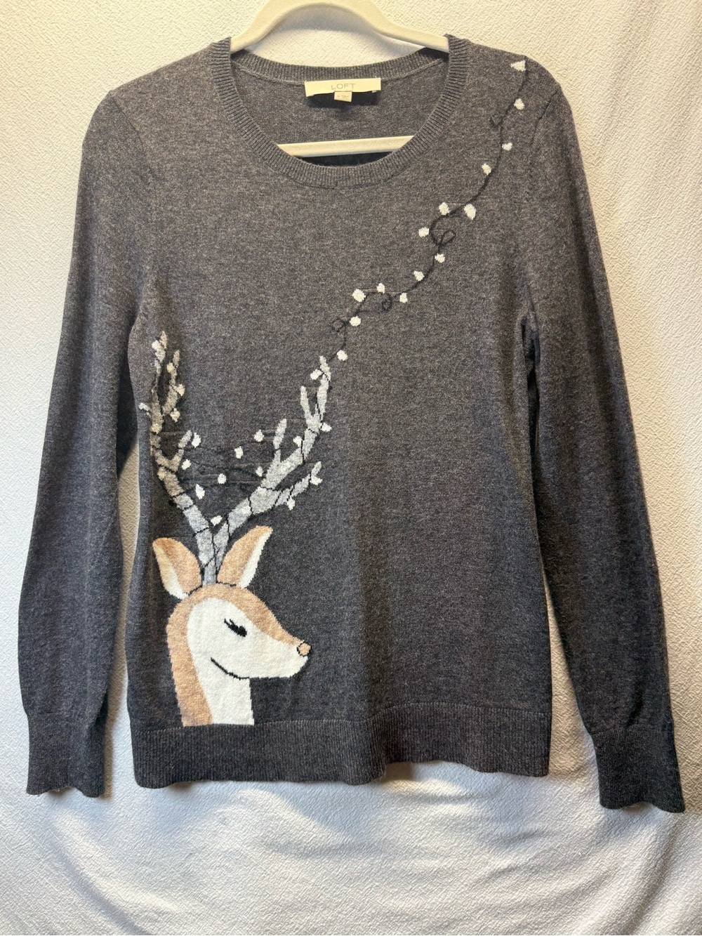 Fun Festive Holiday Sweater LOFT Cozy Gray Embroidered Deer Crewneck Pullover